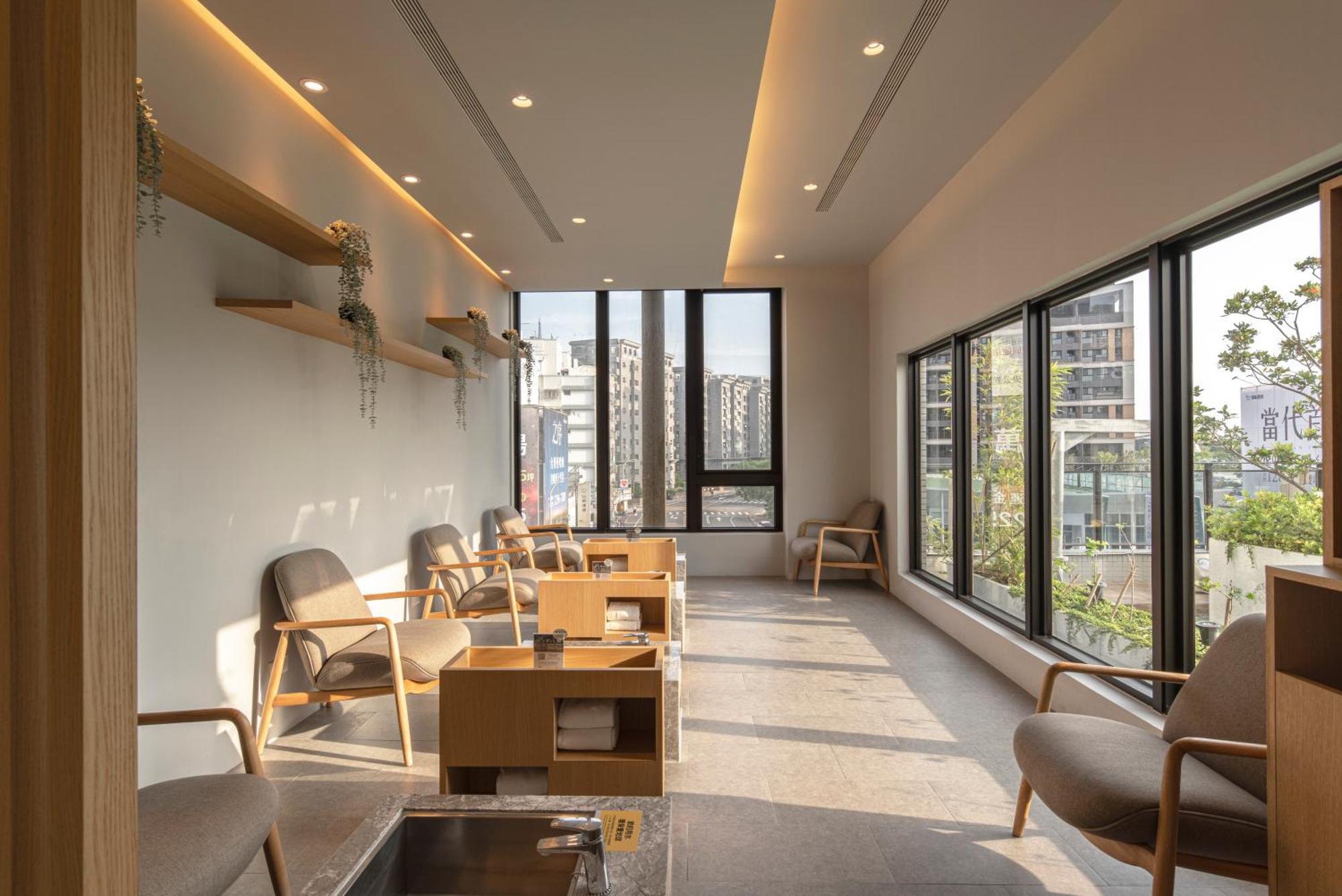 In Joy Hotel Taichung Exterior foto